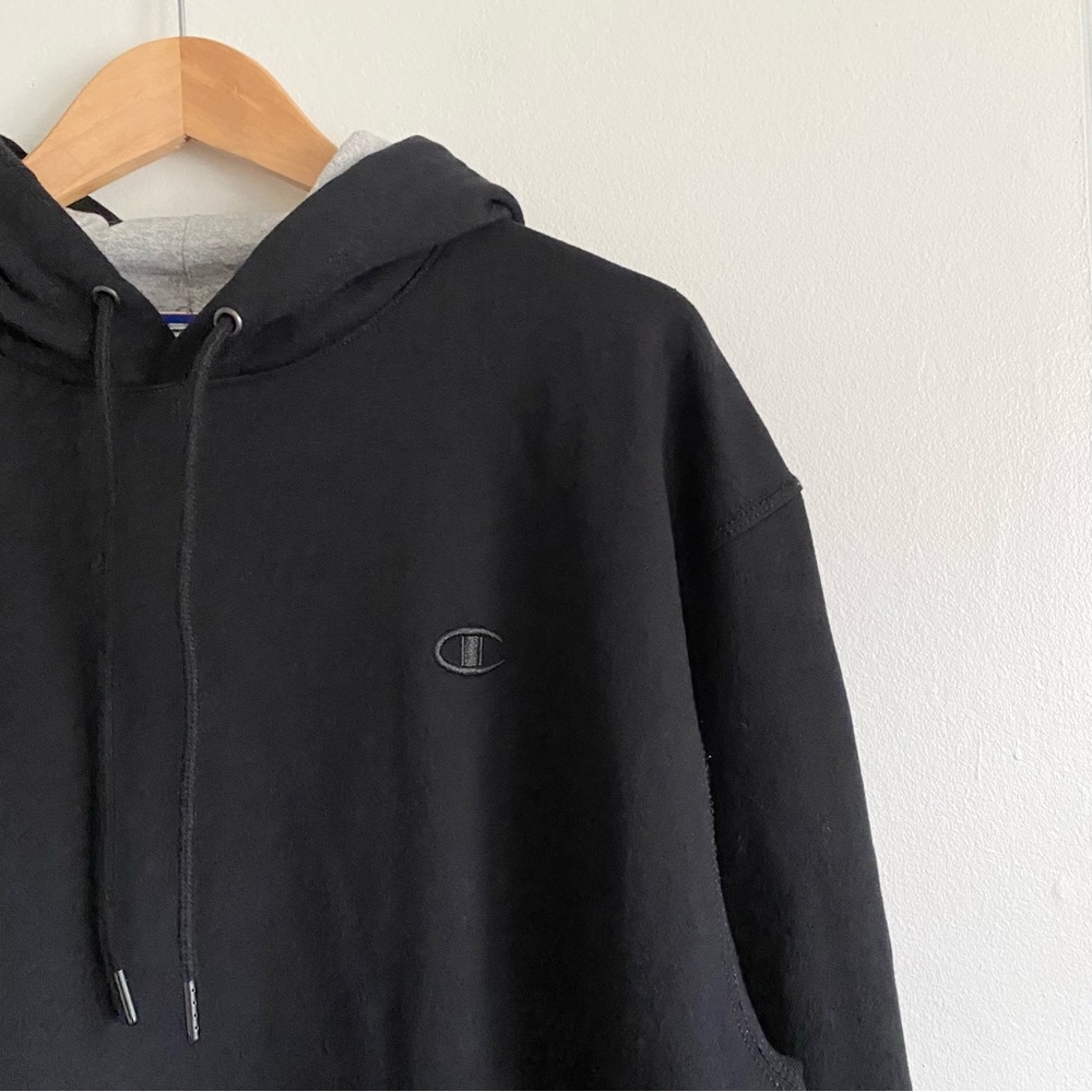 Men's Champion Black Pullover Hoodie | Drawstring Sweatshirt - Picture 3 of 6